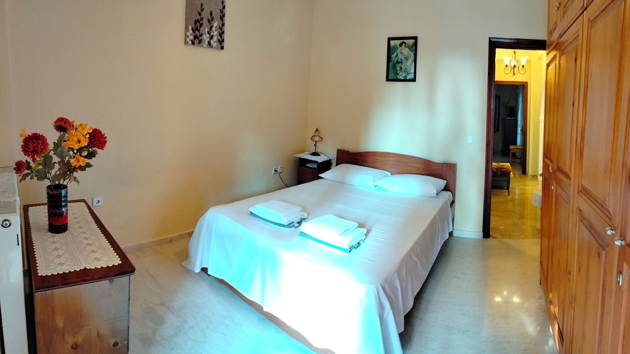Photo of Bedroom in Messonghi