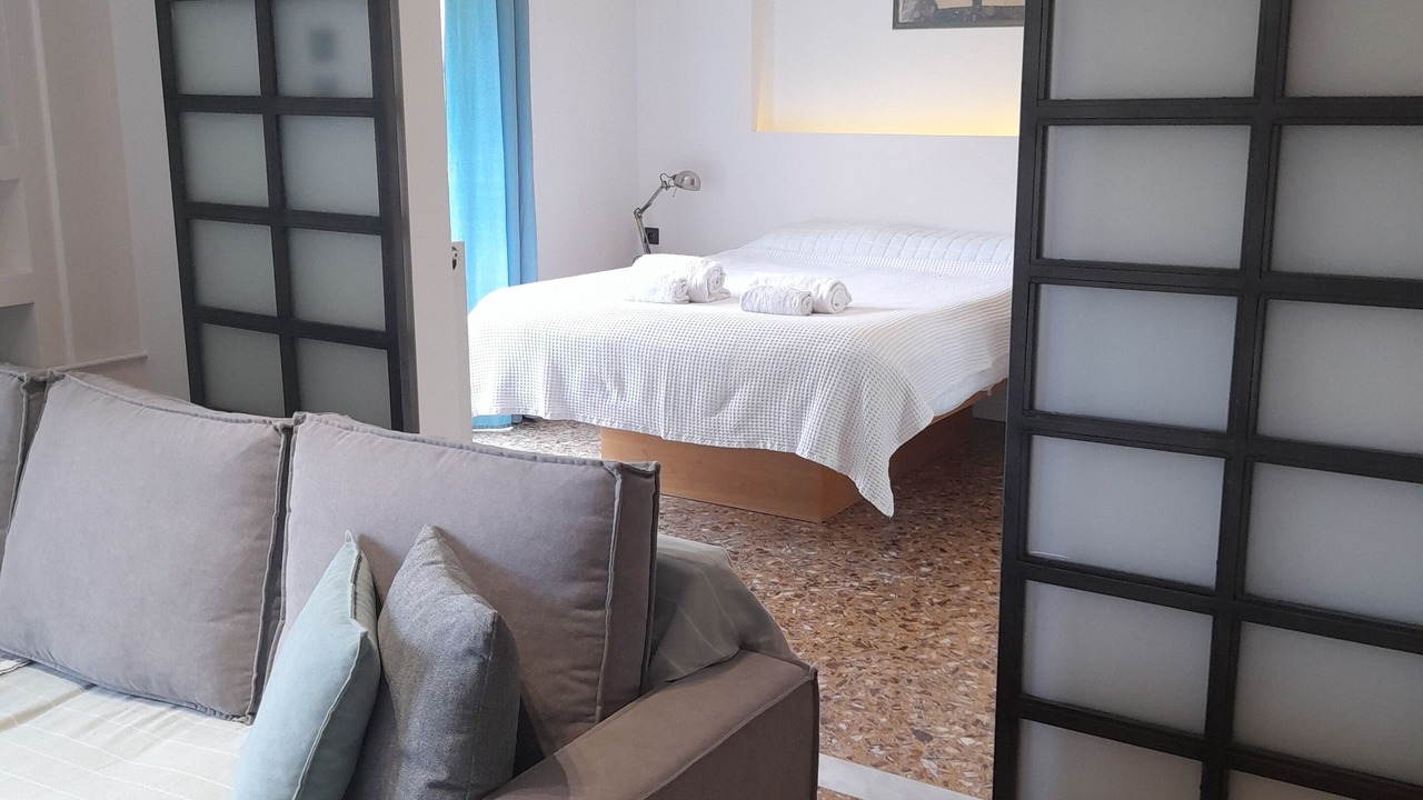 Photo of Bedroom in Volos City Centre