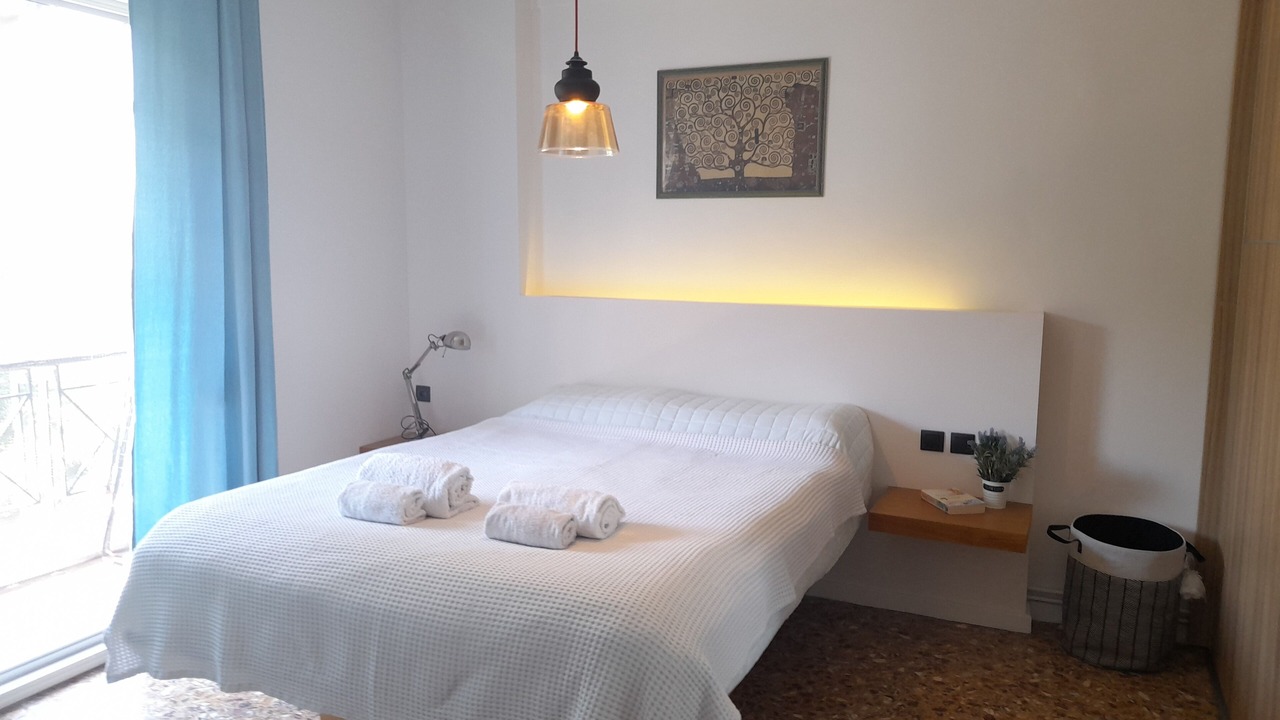 Photo of Bedroom in Volos City Centre