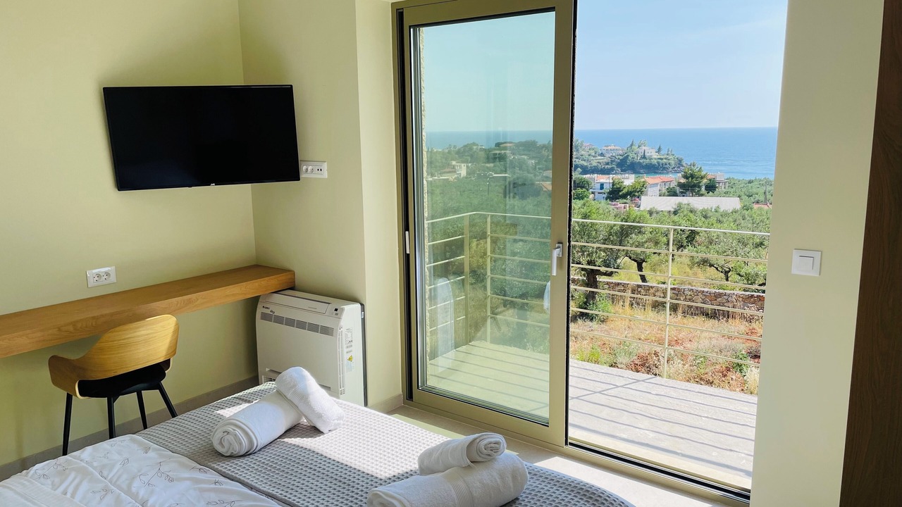 Photo of Bedroom in Lefktron