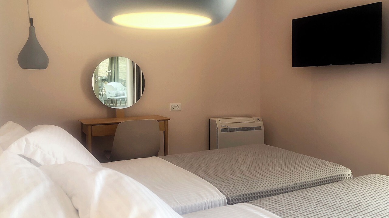 Photo of Bedroom in Lefktron