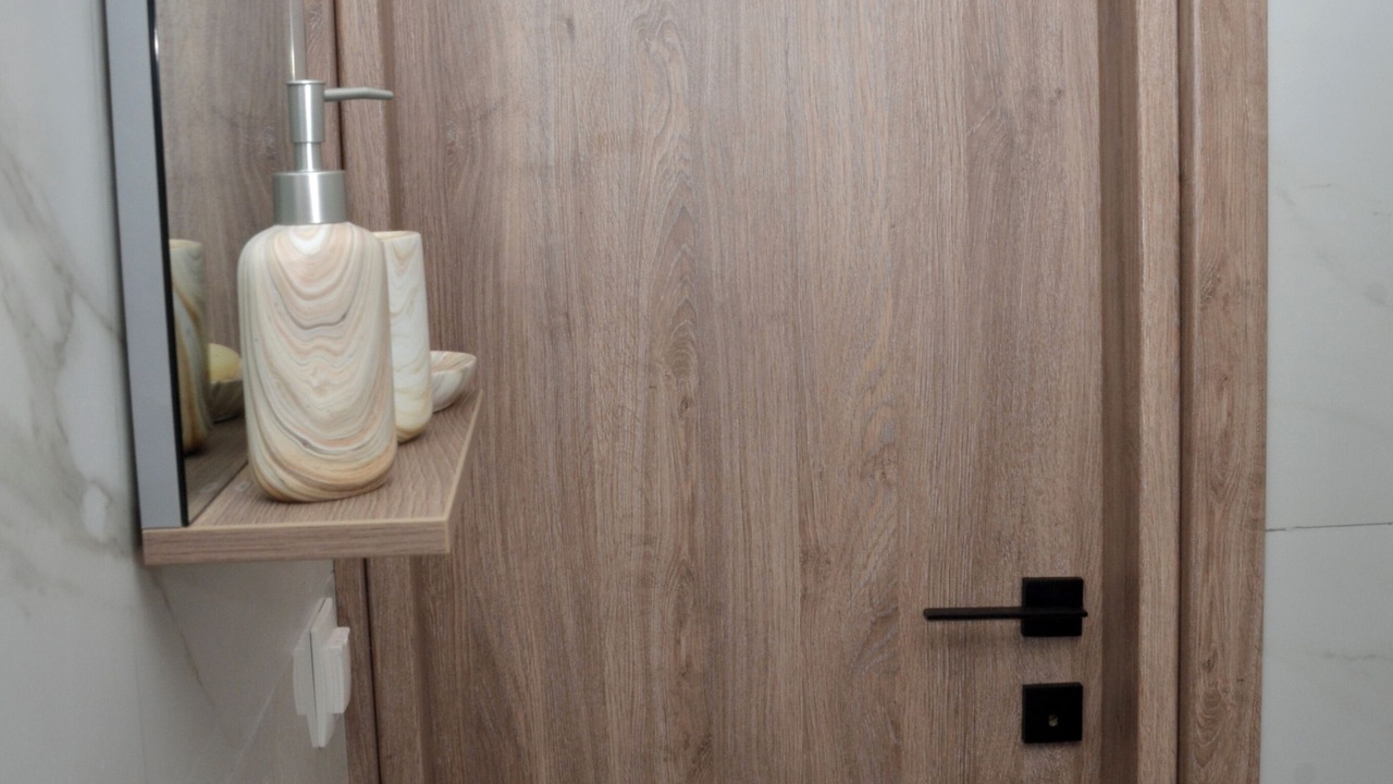 Photo of Bathroom in Alimos