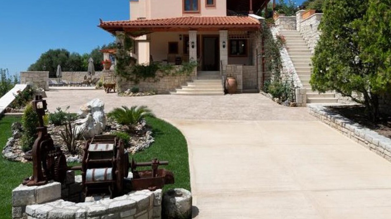 Photo of Outdoor in Argyroupoli