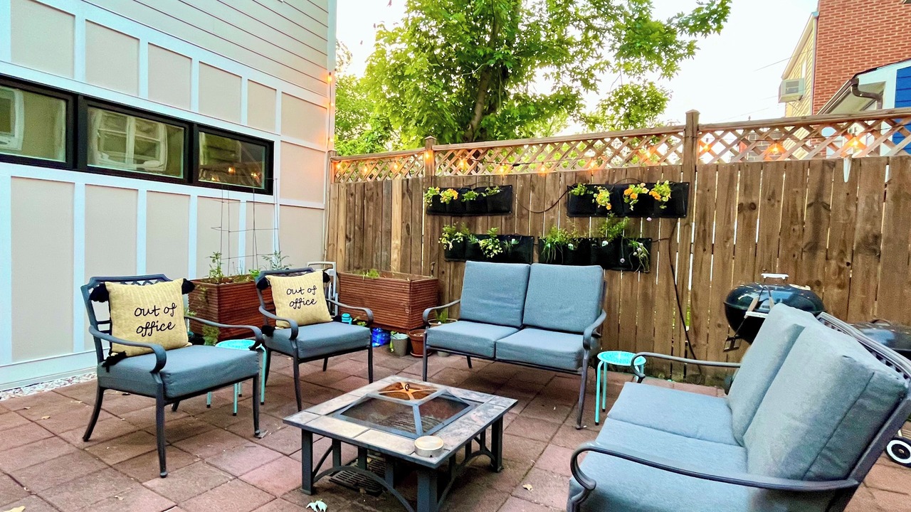 Photo of Outdoor in Near Northeast
