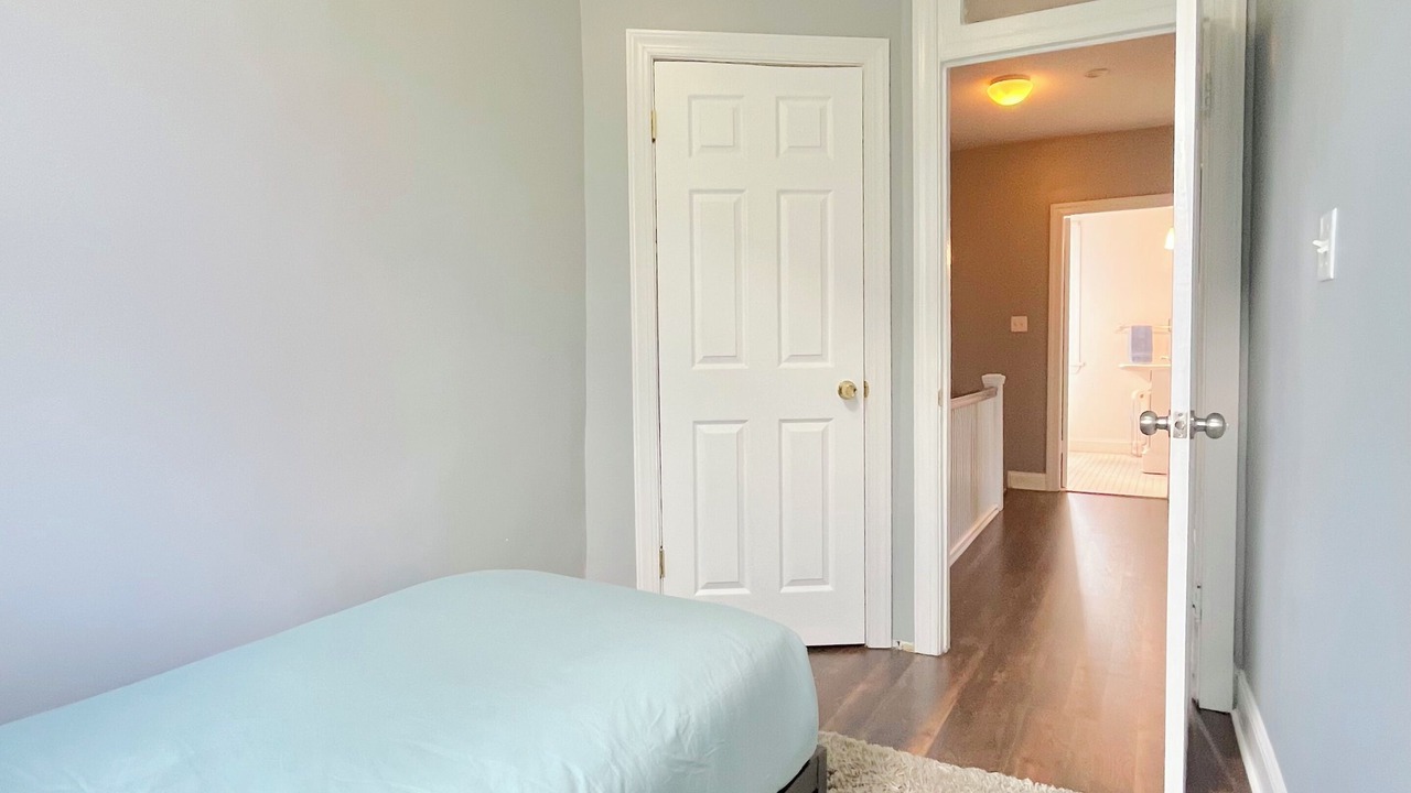 Photo of Bedroom in Near Northeast