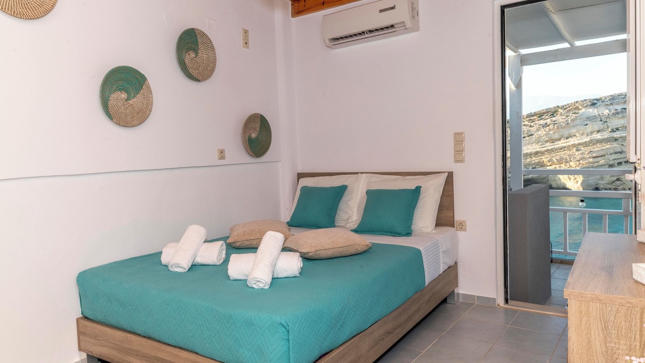 Photo of Bedroom in Matala