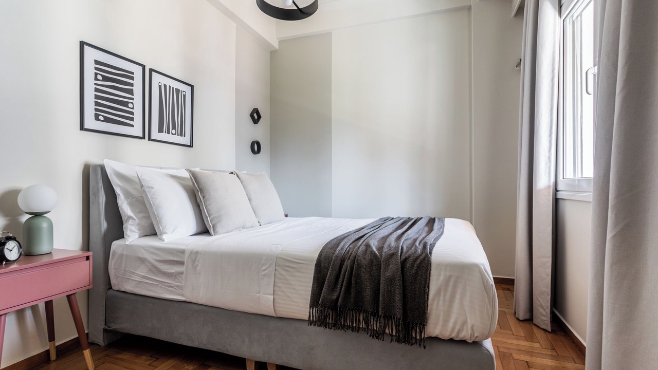 Photo of Bedroom in Exarhia