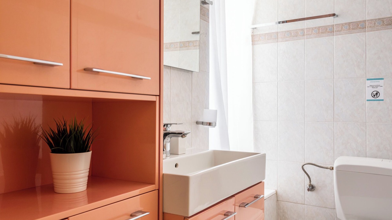 Photo of Bathroom in Exarhia