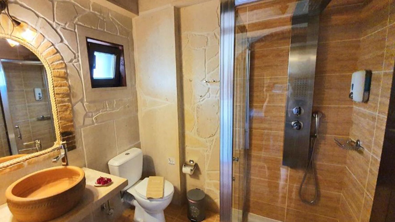 Photo of Bathroom in Sitia
