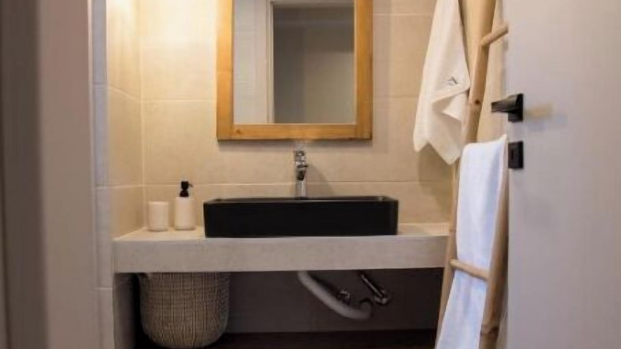 Photo of Bathroom in Spanokhorion