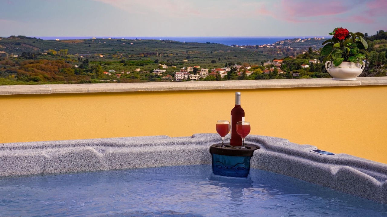 Photo of Outdoor in Maheri