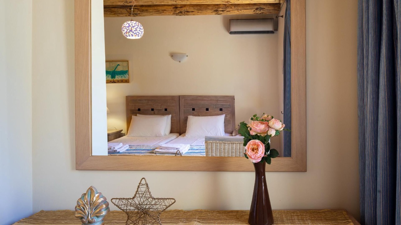 Photo of Bedroom in Maheri