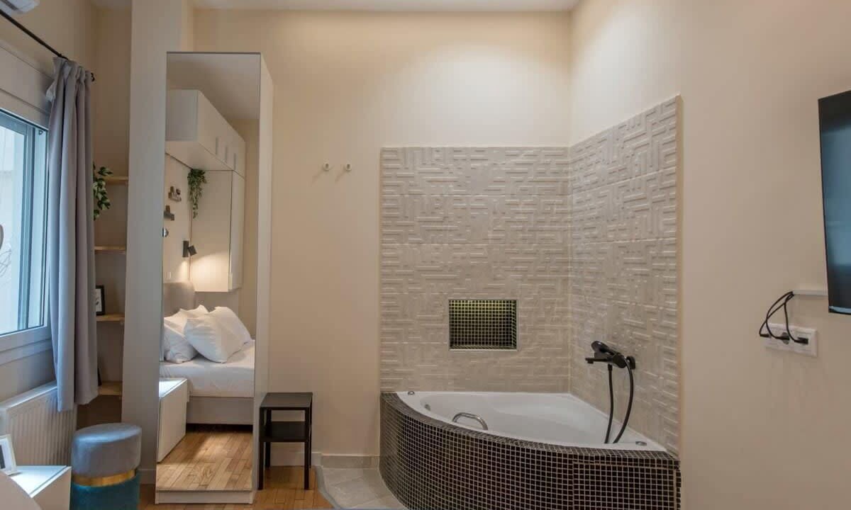 Photo of Bathroom in Ampelokipoi