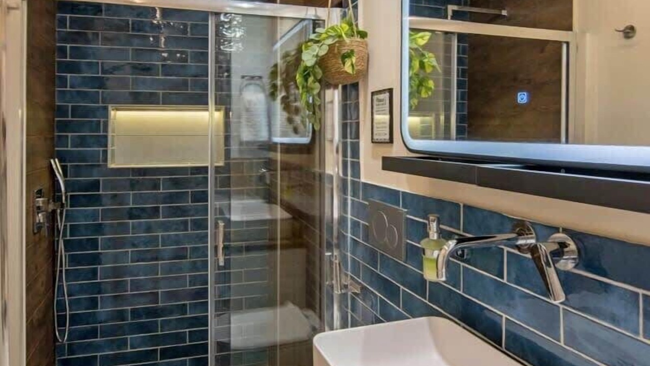 Photo of Bathroom in Ampelokipoi