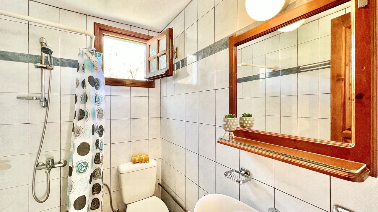 Photo of Bathroom in Roda