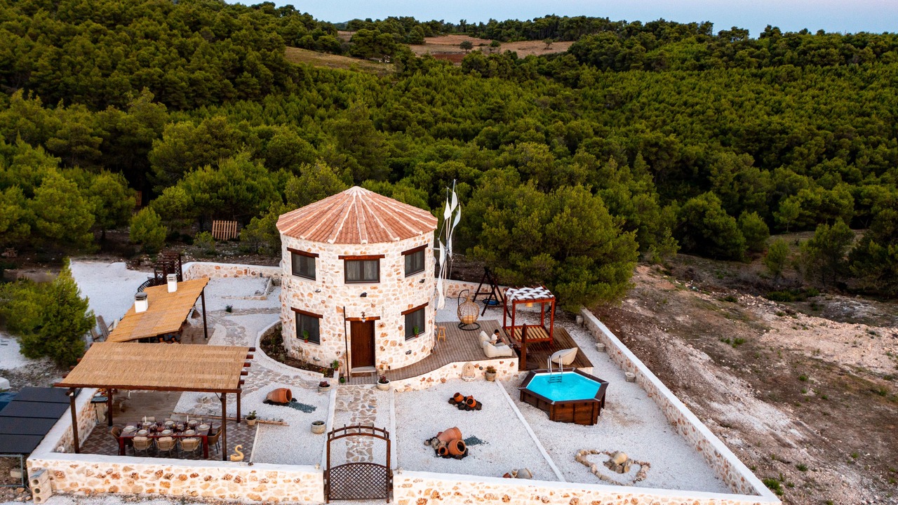 Photo of Outdoor in Koiliomenos