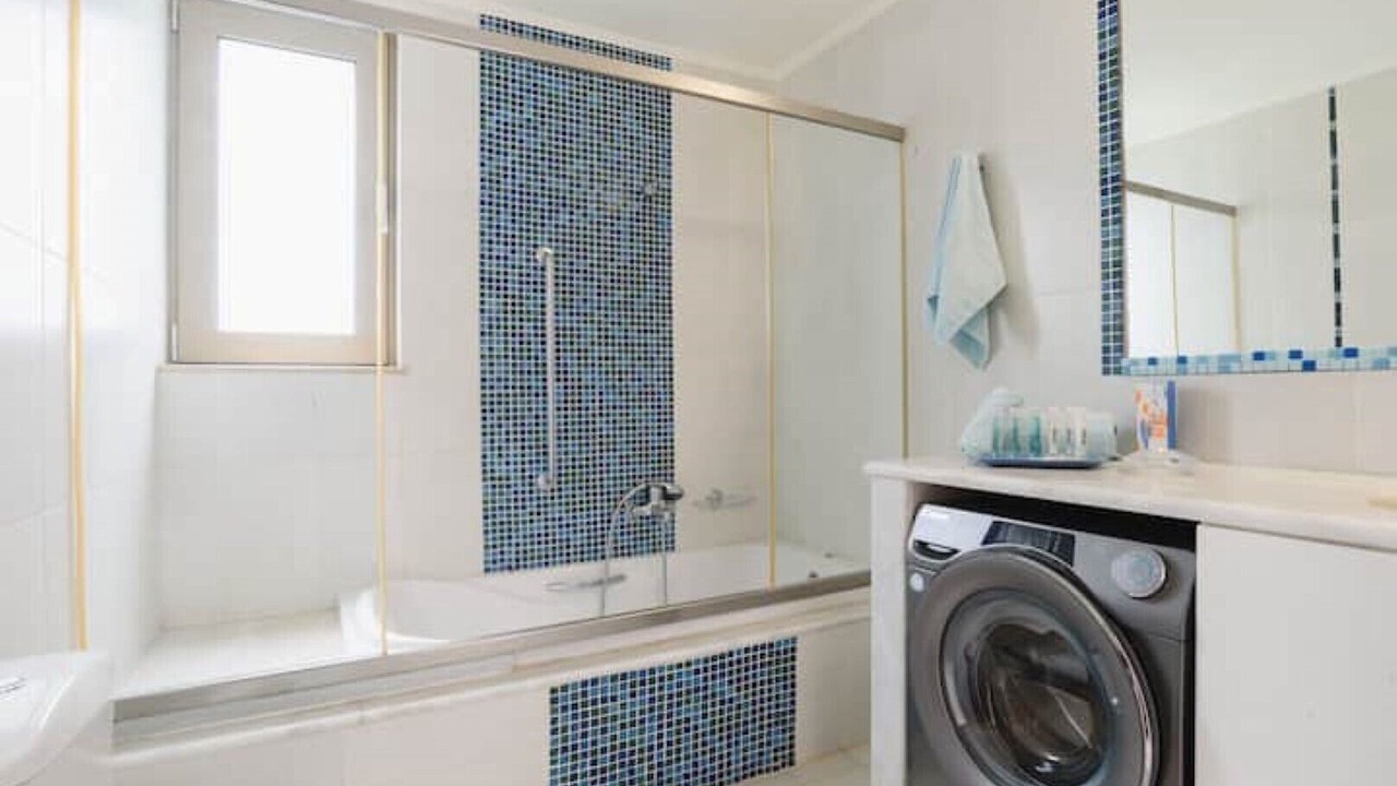 Photo of Bathroom in Ialyssos