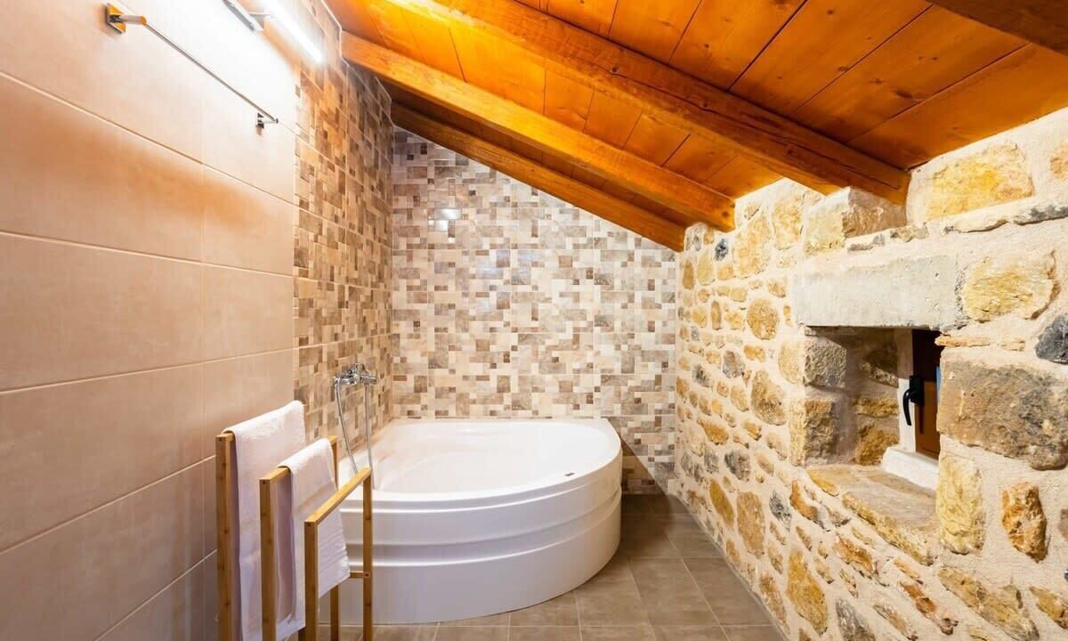 Photo of Bathroom in Megali Mantineia