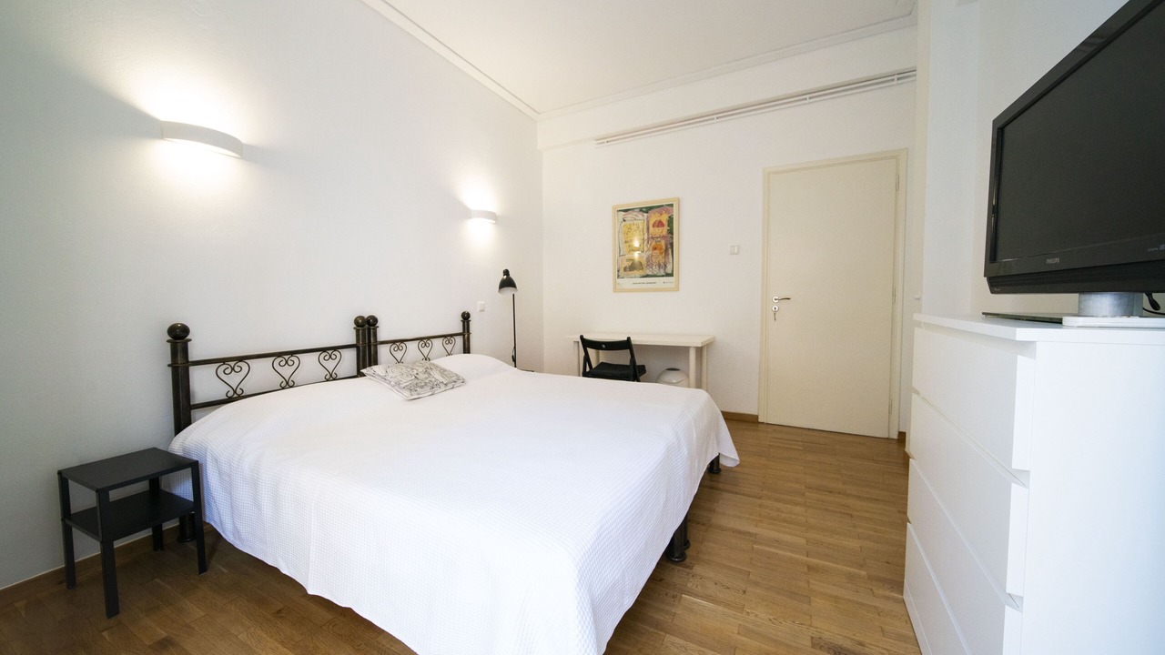 Photo of Bedroom in Platia Viktorias