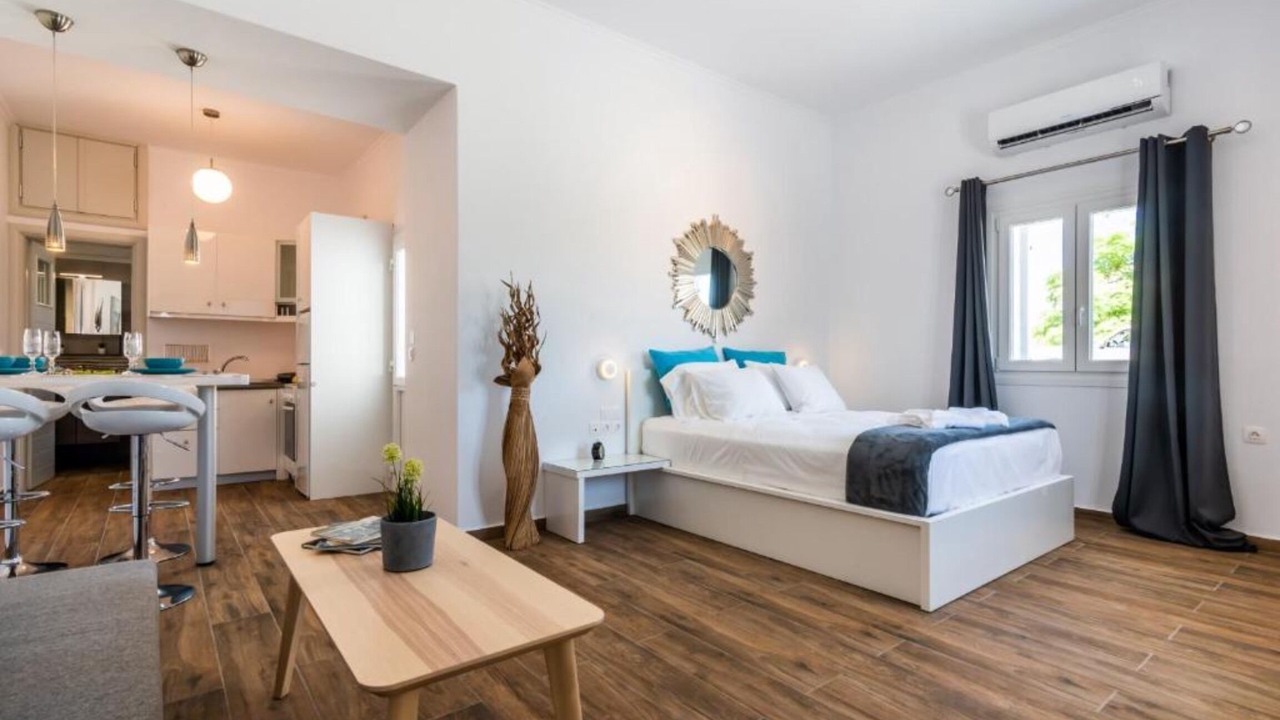 Photo of Bedroom in Adamas