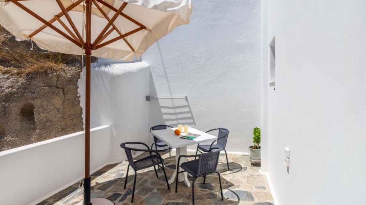 Photo of Outdoor in Adamas