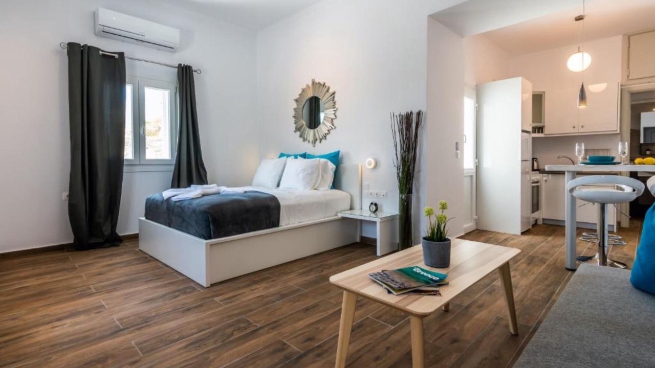 Photo of Bedroom in Adamas