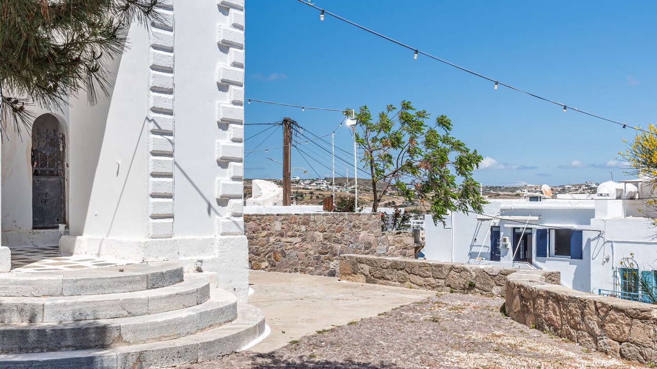 Photo of Outdoor in Adamas