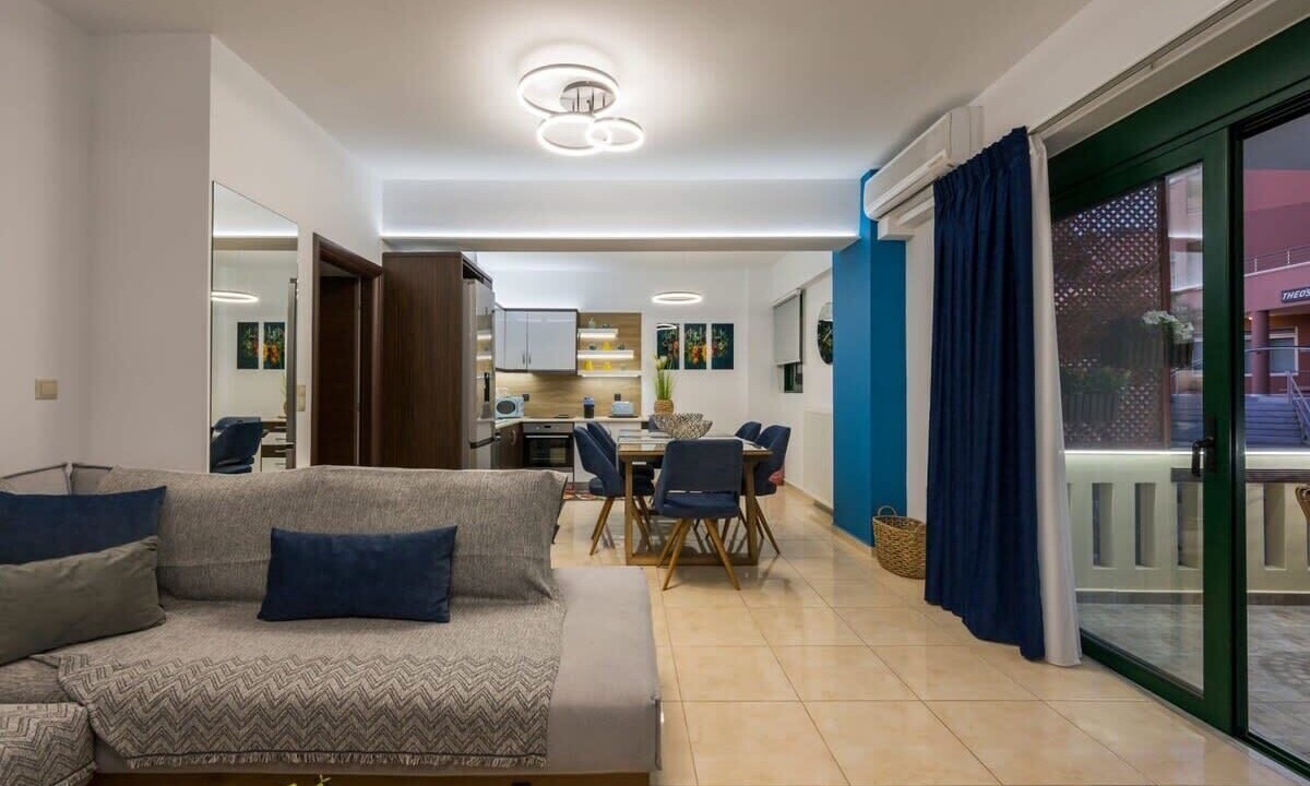 Photo of Livingroom in Makrys Tichos