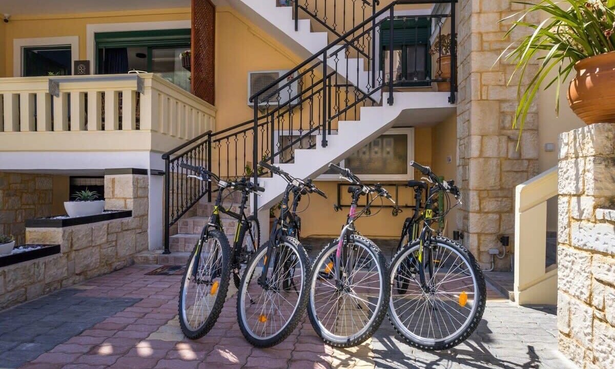 Photo of Outdoor in Makrys Tichos