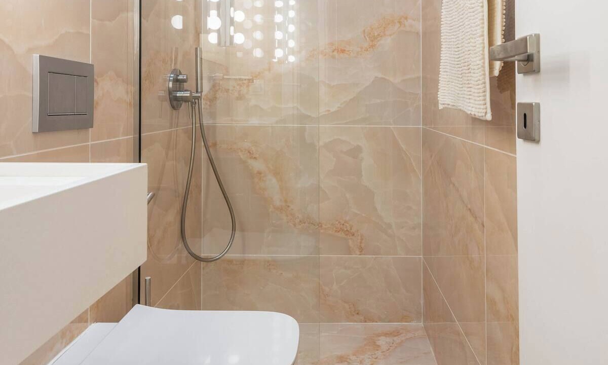 Photo of Bathroom in Ilisia