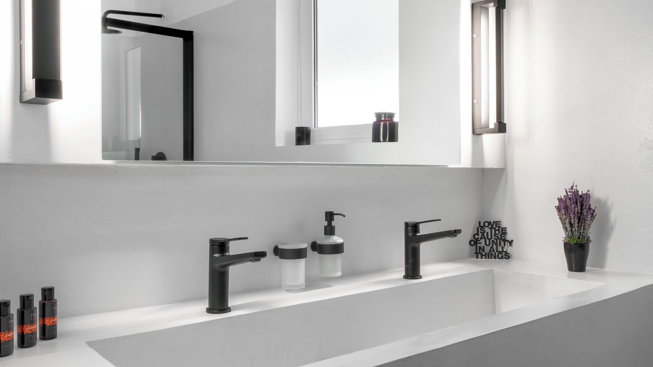 Photo of Bathroom in Varkiza
