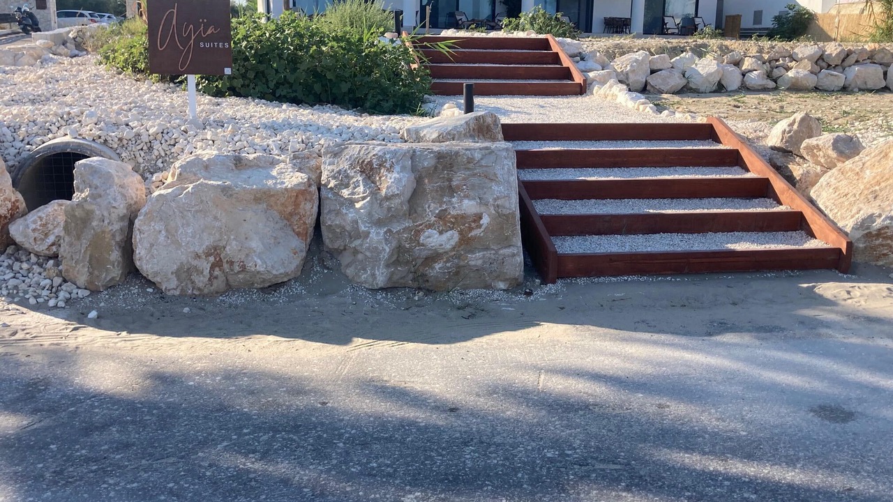 Photo of Others in Alikanas