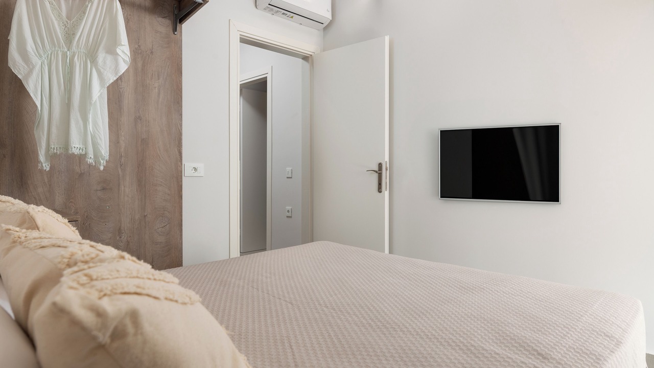 Photo of Bedroom in Asgourou