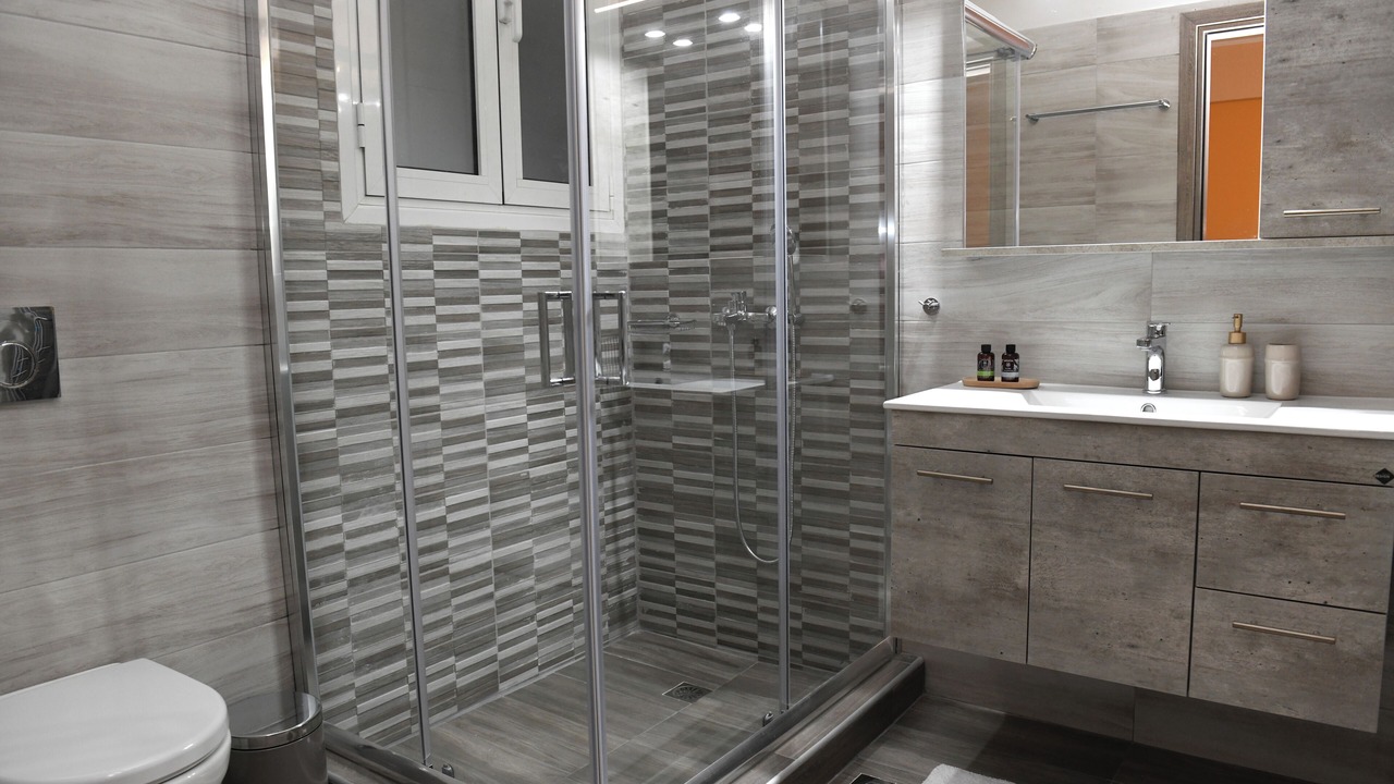 Photo of Bathroom in Ampelokipoi