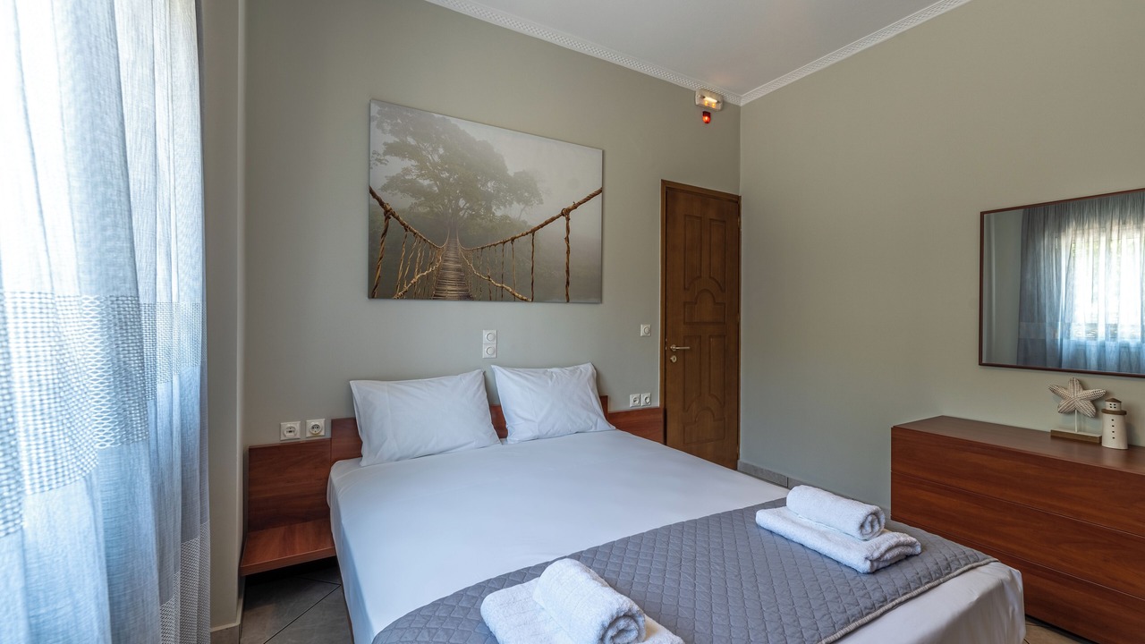 Photo of Bedroom in Petalidi