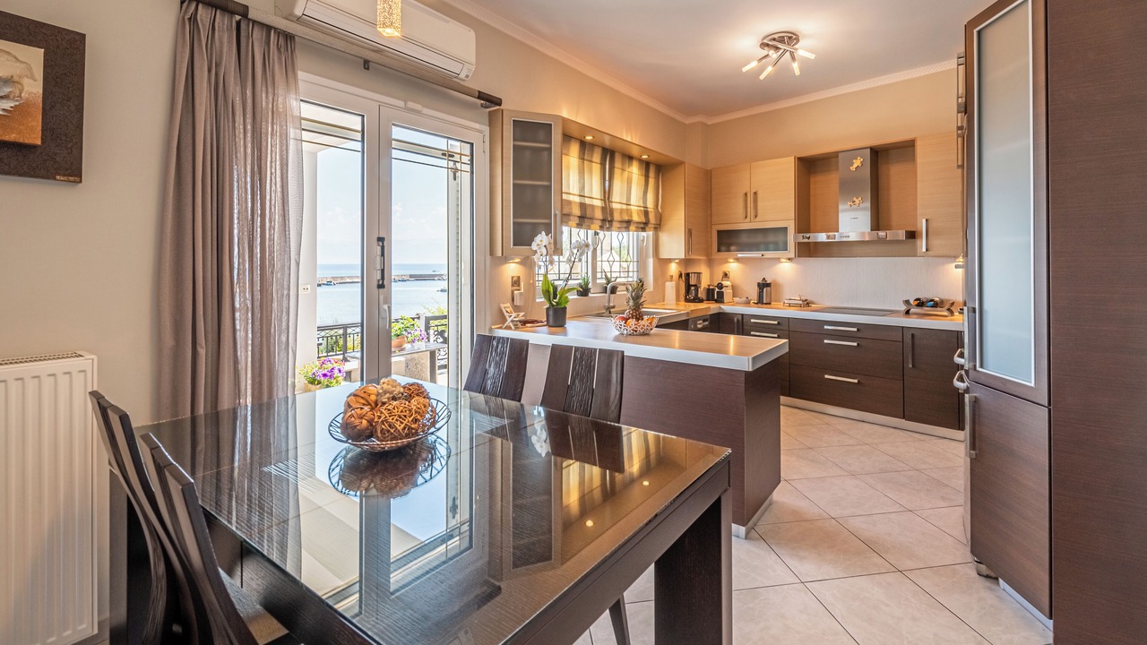 Photo of Kitchen in Petalidi
