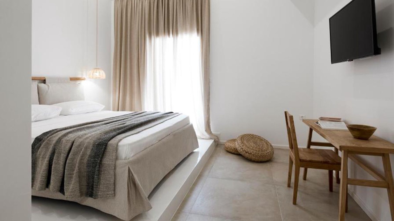 Photo of Bedroom in Adamas
