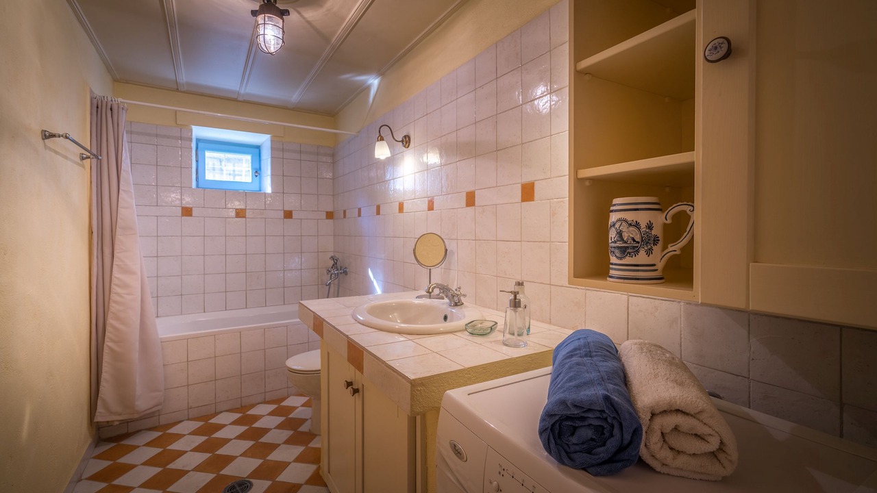 Photo of Bathroom in Kallithea