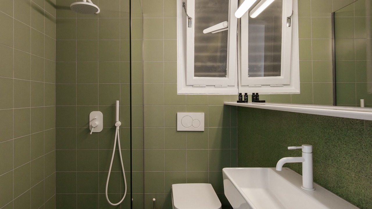 Photo of Bathroom in Omonia