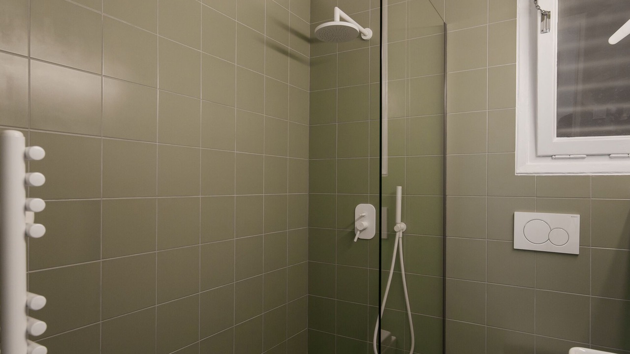 Photo of Bathroom in Omonia