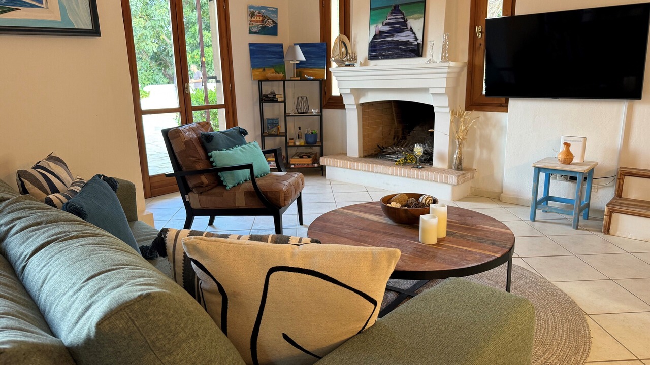 Photo of Livingroom in Agii Anargiri