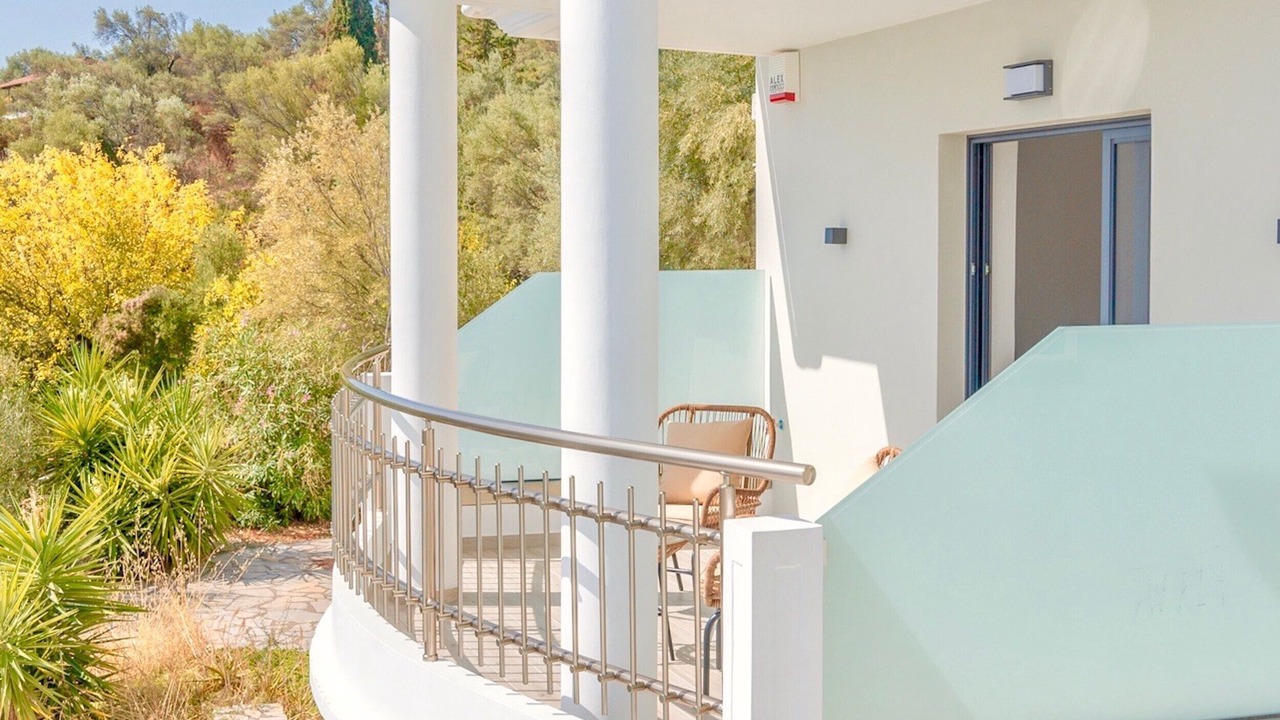 Photo of Patio Balcony in Perigiali