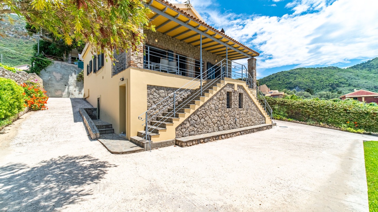 Photo of Outdoor in Paramonas