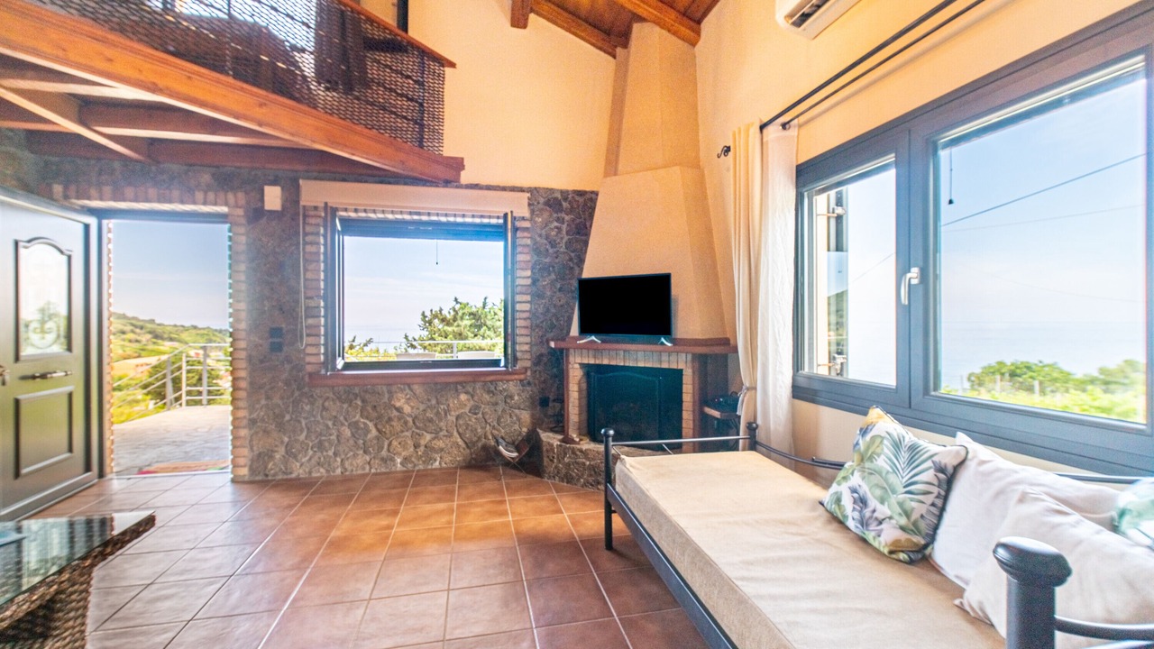 Photo of Livingroom in Paramonas