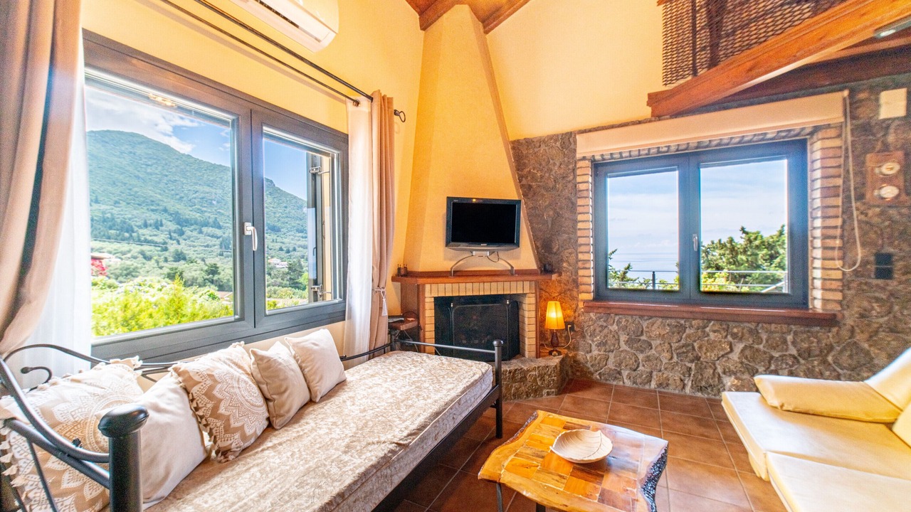 Photo of Livingroom in Paramonas