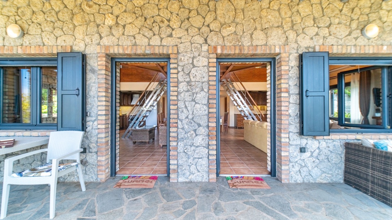 Photo of Outdoor in Paramonas