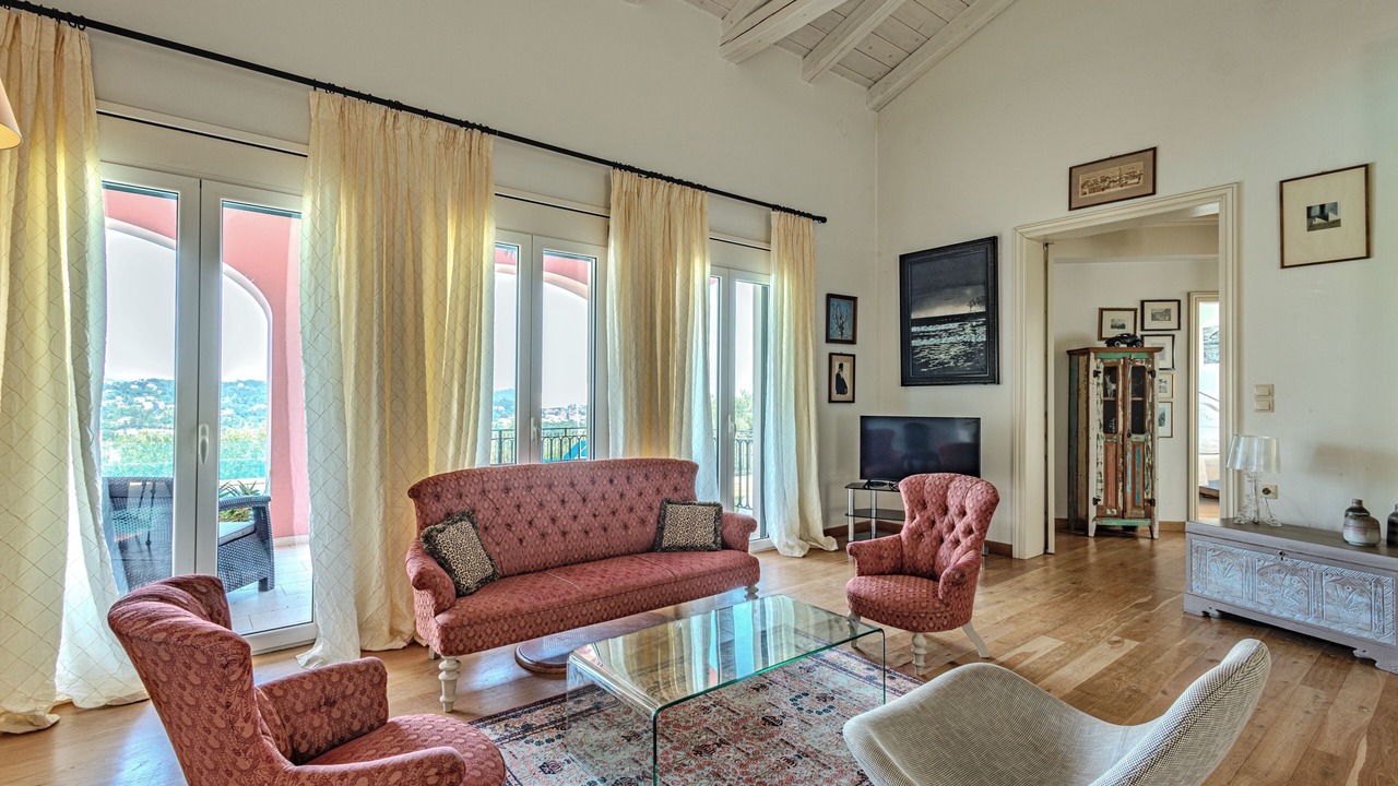 Photo of Livingroom in Perama