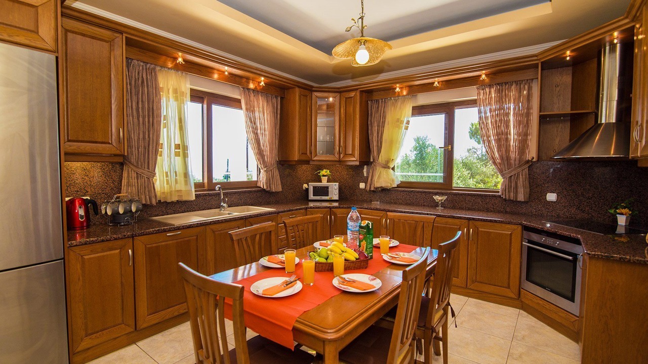 Photo of Kitchen in Tsilivi