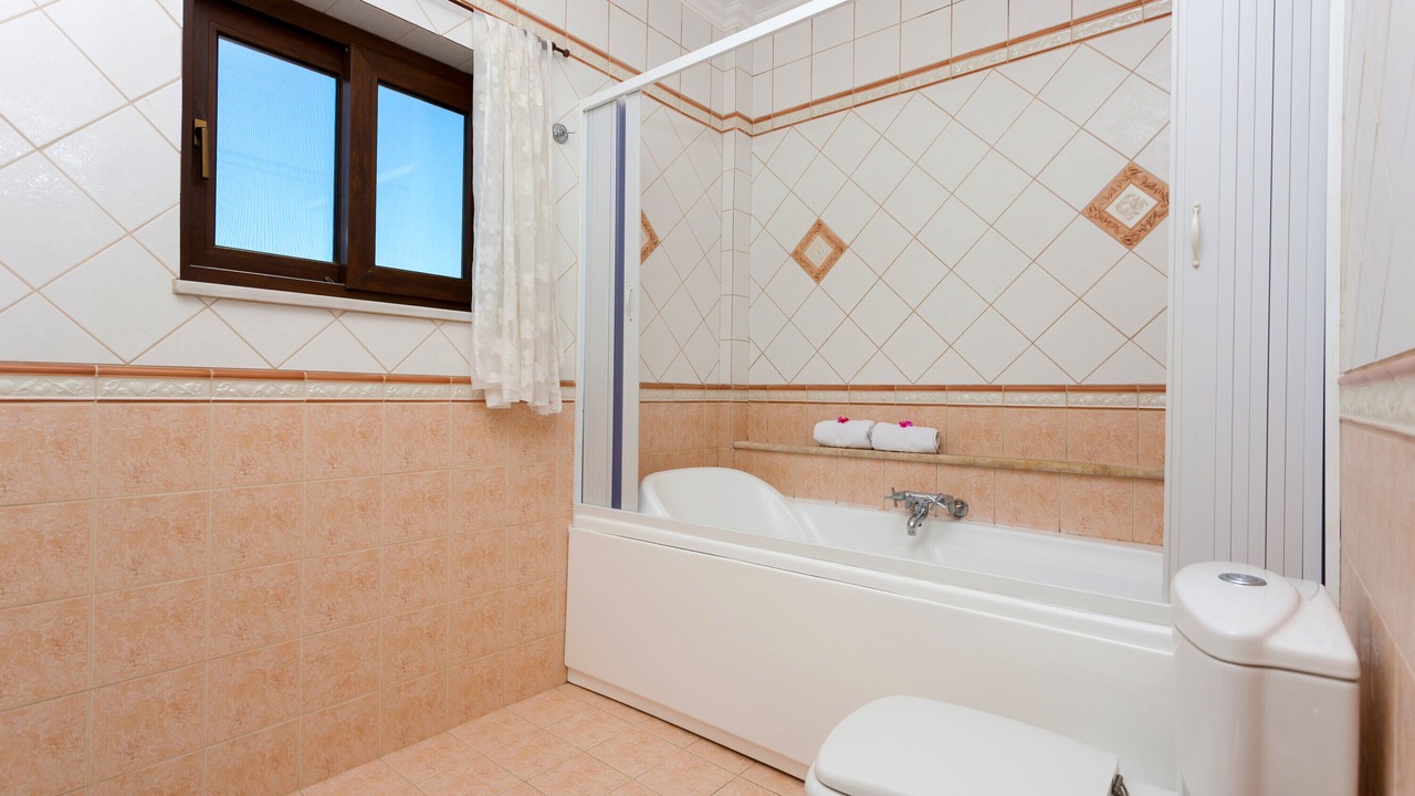 Photo of Bathroom in Tsilivi