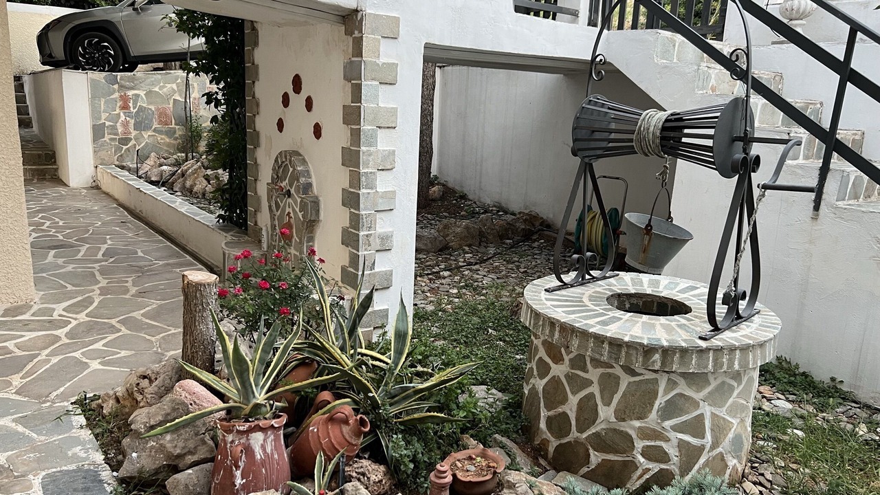 Photo of Outdoor in Kalamos